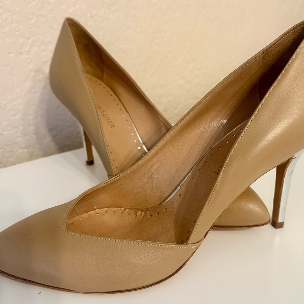 Chic Beige Leather Stilettos Alexa Wagner size 41
